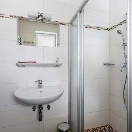 Appartamento Gruen By Interhome *