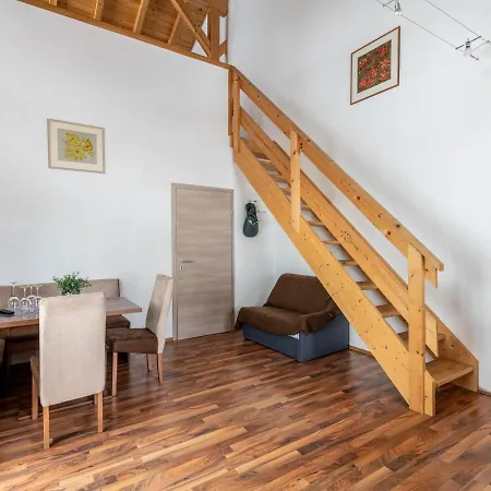 Gruen By Interhome Apartament Lend